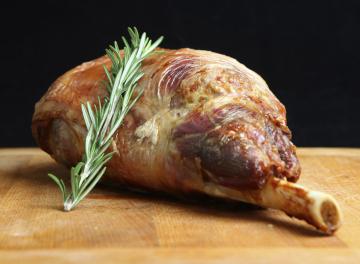 Cosciotto di agnello al forno