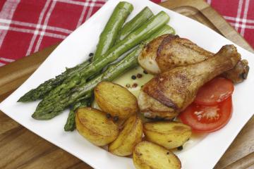 Pollo con asparagi