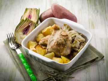 Pollo con patate e carciofi