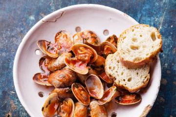 Sauté di vongole al pomodoro