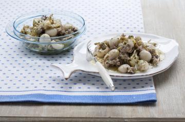 Seppioline al vino bianco con carciofi
