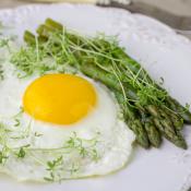 Asparagi e uova