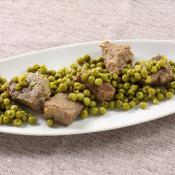 Bocconcini di vitello ai piselli