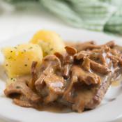 Fettine di maiale con crema di funghi