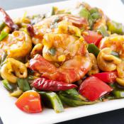 Gamberetti con peperoni al curry