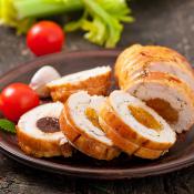 Rotolo di pollo con frutta secca